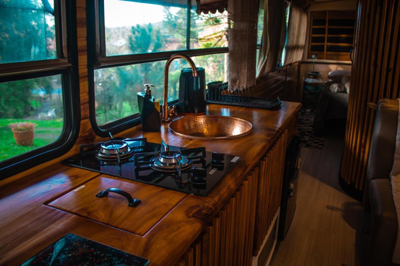 BusHome Gramado uma casa sobre rodas Hospedagem Ônibus Extérieur photo