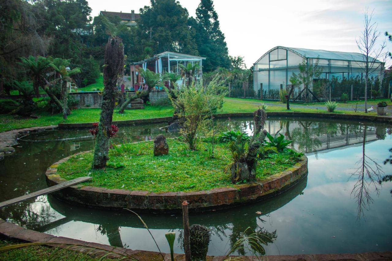 BusHome Gramado uma casa sobre rodas Hospedagem Ônibus Extérieur photo